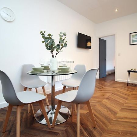 Fully Equipped Kitchen, Parking, City Centre Swansea Ngoại thất bức ảnh