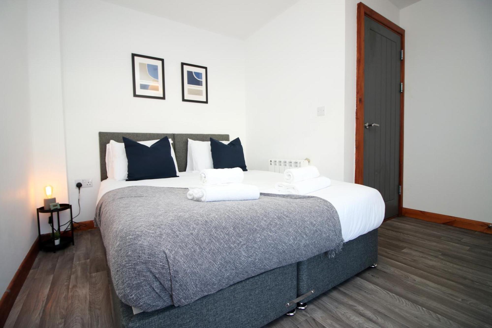 Fully Equipped Kitchen, Parking, City Centre Swansea Ngoại thất bức ảnh