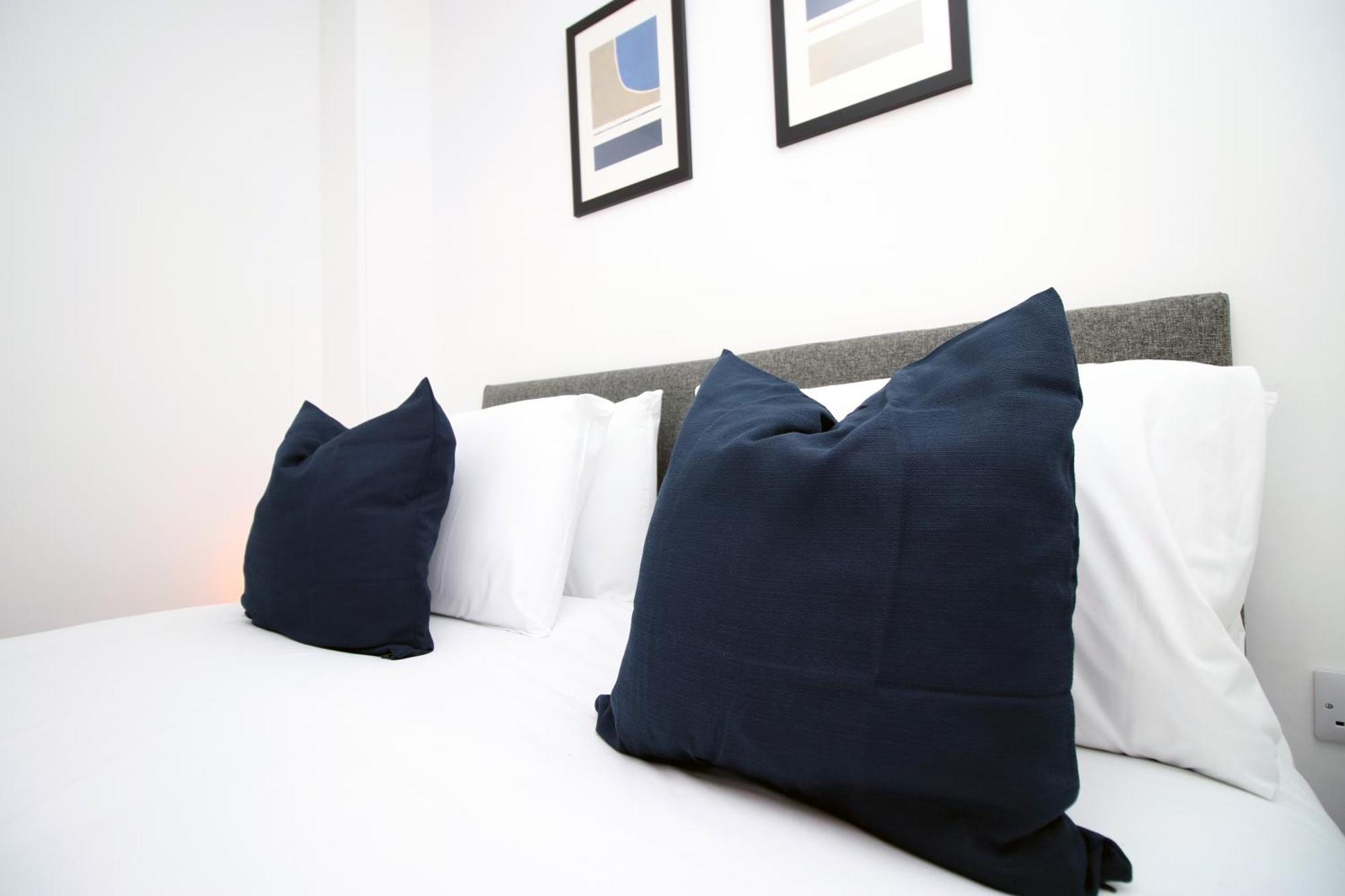 Fully Equipped Kitchen, Parking, City Centre Swansea Ngoại thất bức ảnh