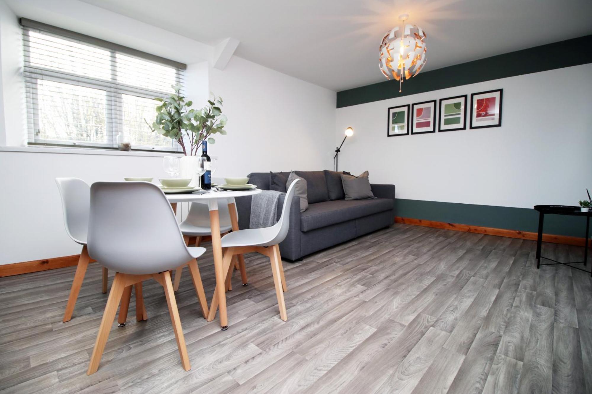 Fully Equipped Kitchen, Parking, City Centre Swansea Ngoại thất bức ảnh