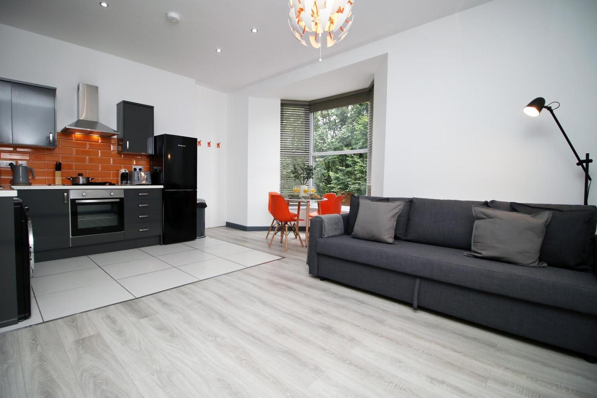 Fully Equipped Kitchen, Parking, City Centre Swansea Ngoại thất bức ảnh