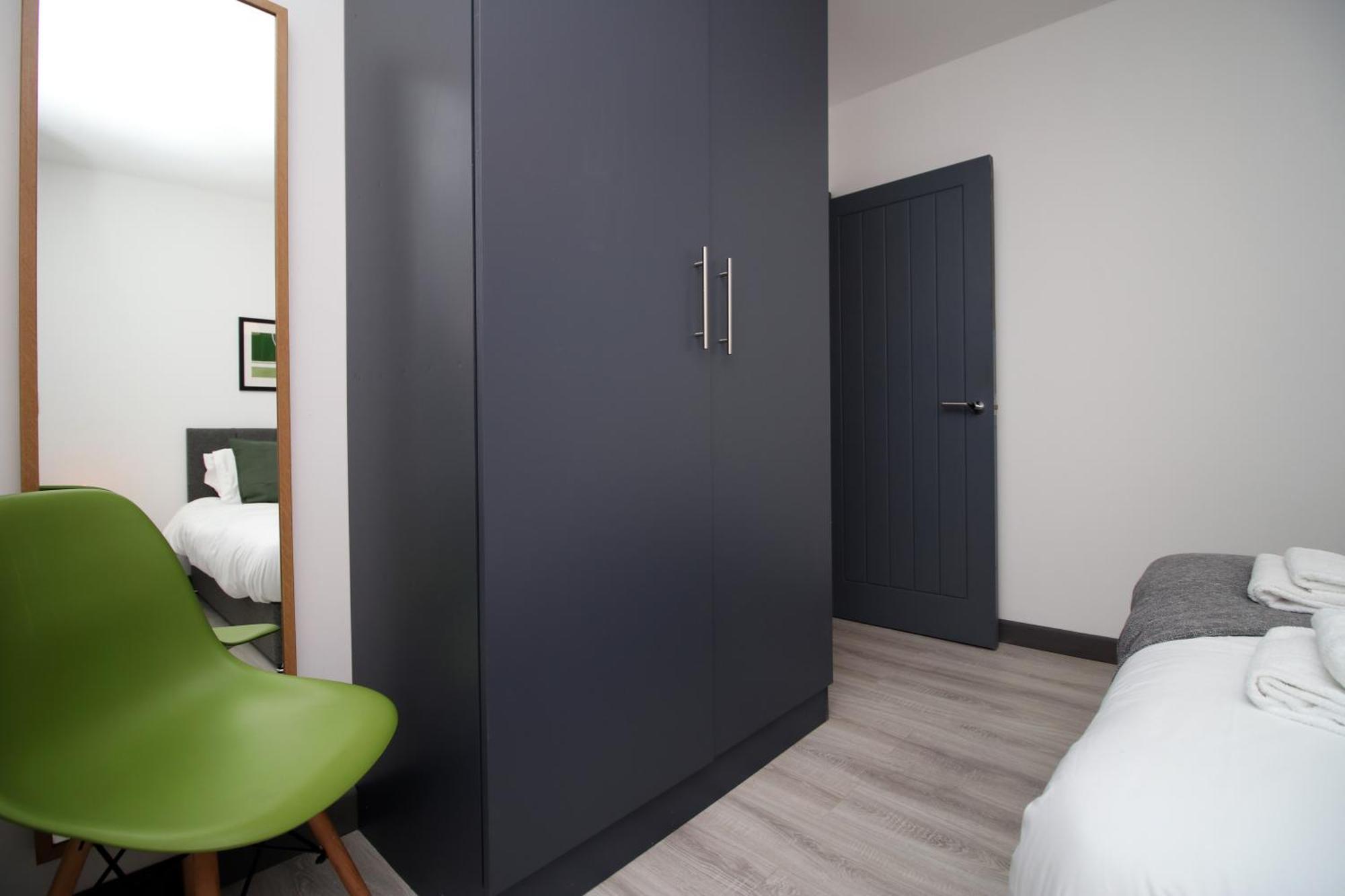 Fully Equipped Kitchen, Parking, City Centre Swansea Ngoại thất bức ảnh