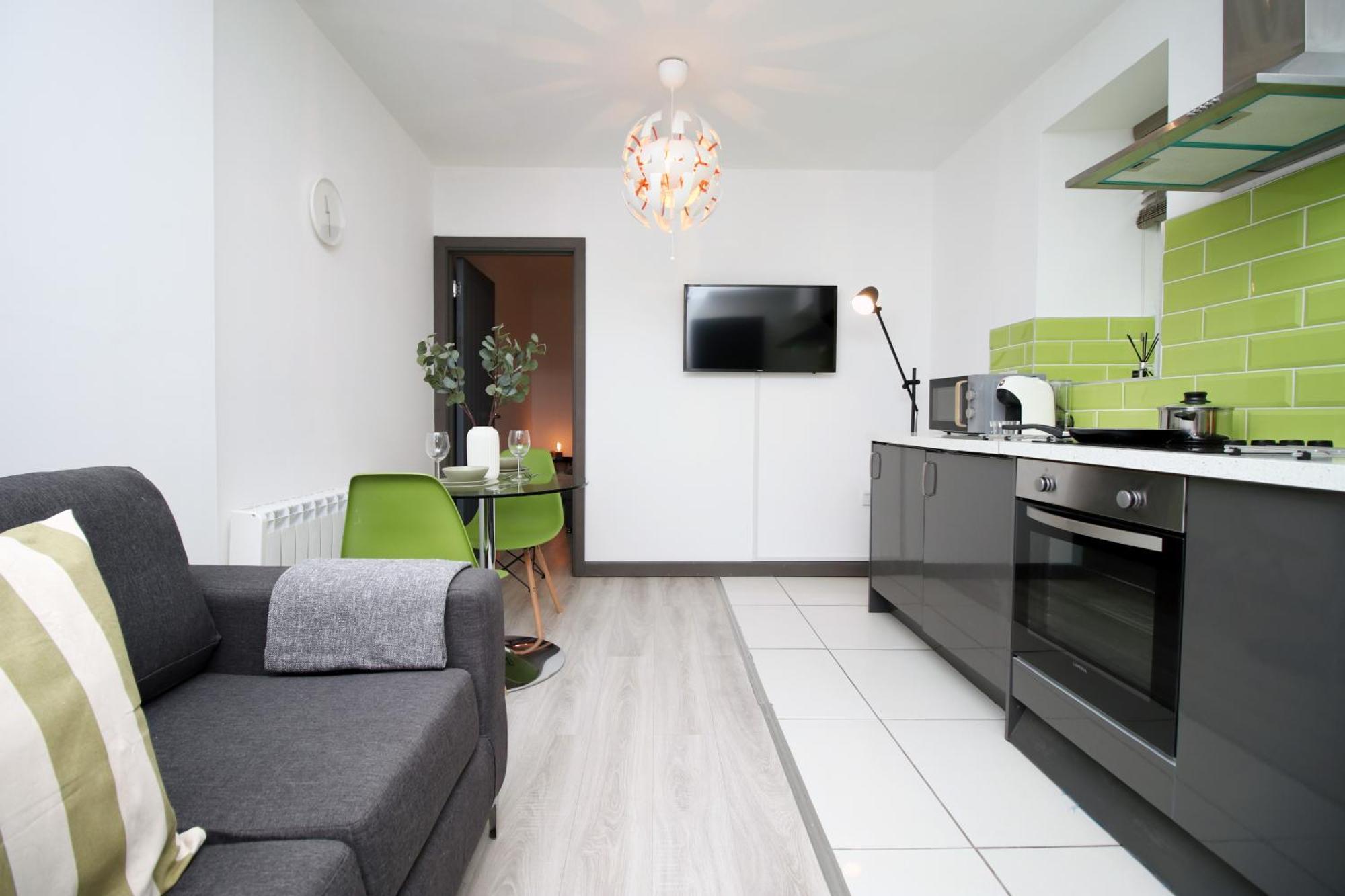 Fully Equipped Kitchen, Parking, City Centre Swansea Ngoại thất bức ảnh