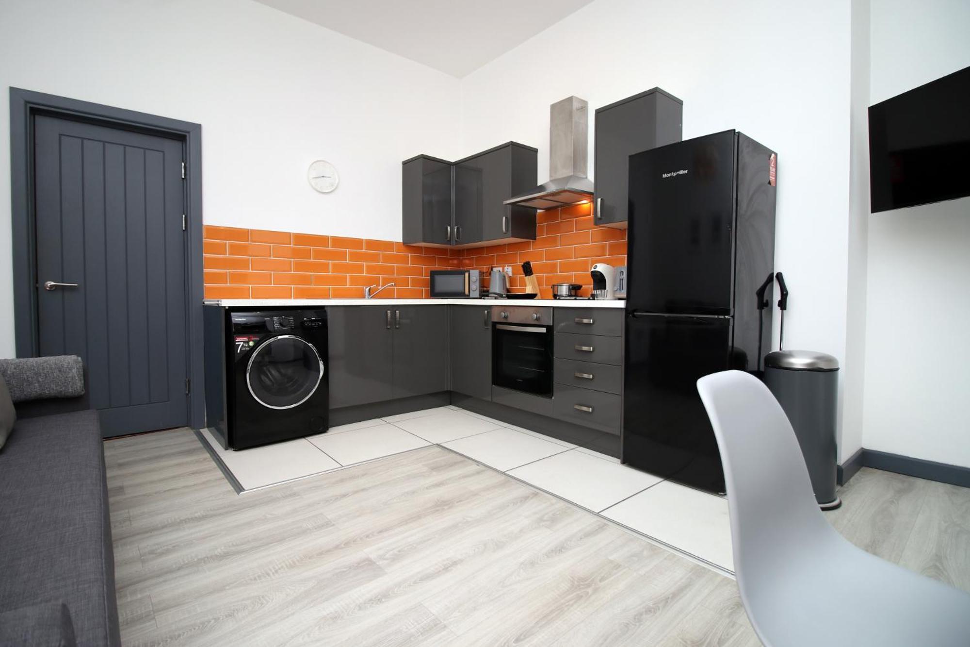 Fully Equipped Kitchen, Parking, City Centre Swansea Ngoại thất bức ảnh